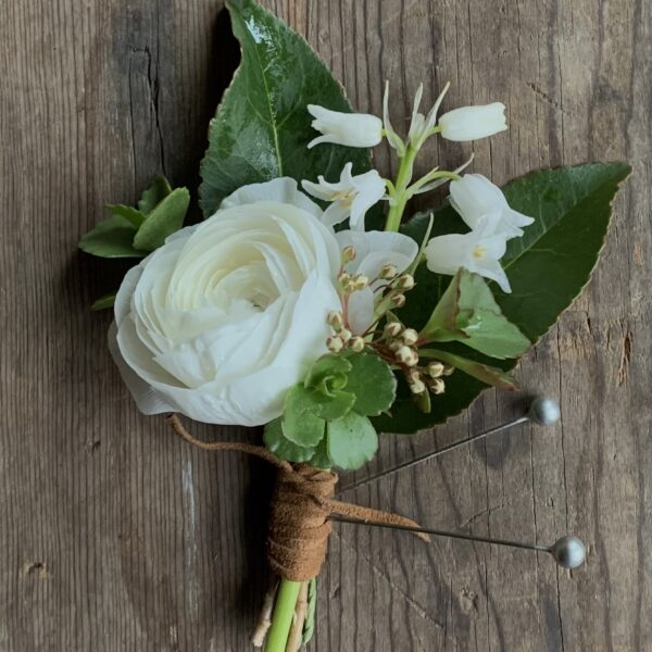 Ranunculus boutonniere