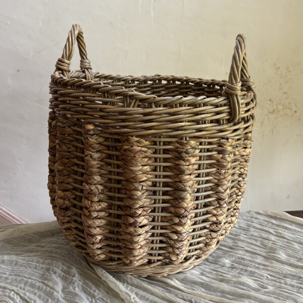 Medium Wicker and Seagrass Basket